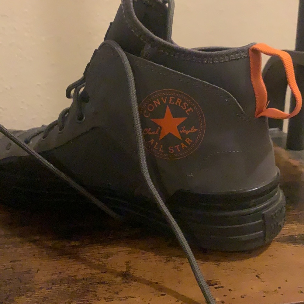 Men's Converses - Picture 3 of 4